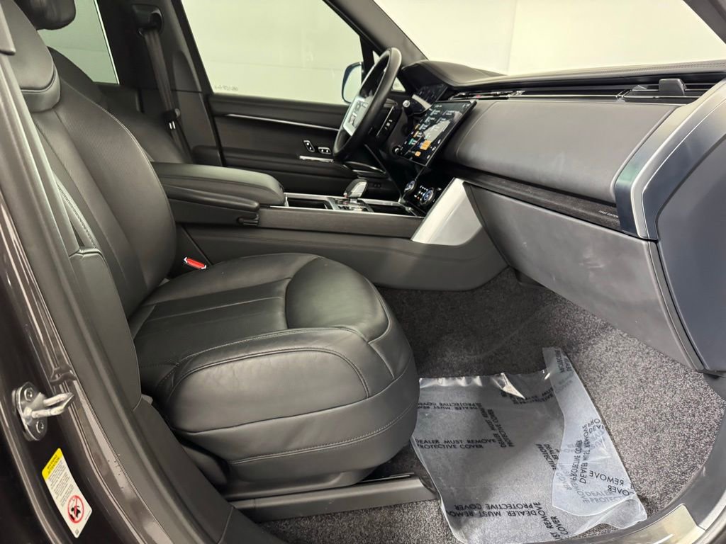 Used 2023 Land Rover Range Rover Long Wheelbase First Edition AWD/4WD image 31