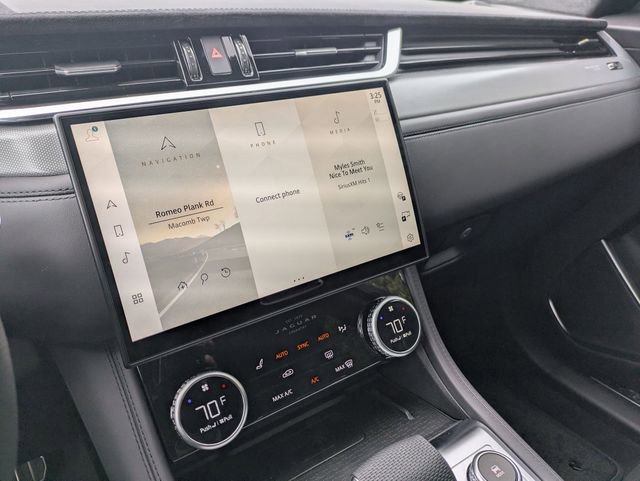 New 2026 Jaguar F-PACE SVR image 11