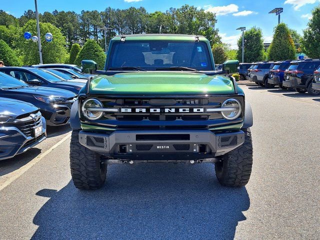 Used 2023 Ford Bronco Outer Banks w/ Sasquatch Package AWD/4WD image 3