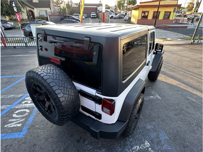 Used 2017 Jeep Wrangler Sport w/ Quick Order Package 24S AWD/4WD image 13