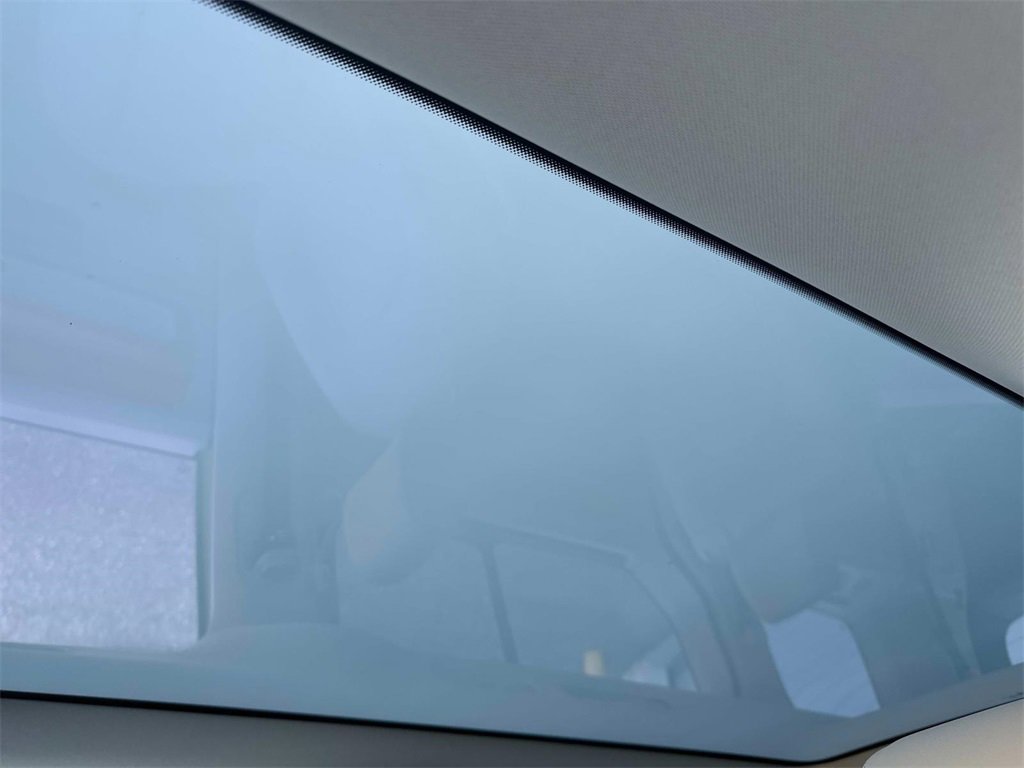 New 2025 Volkswagen ID. Buzz 1st Edition image 21