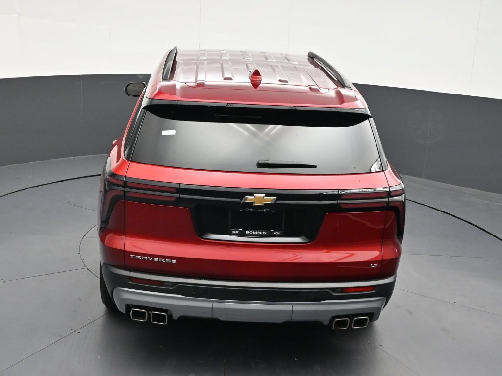 Used 2024 Chevrolet Traverse LT w/ Enhanced Driving Package FWD image 21