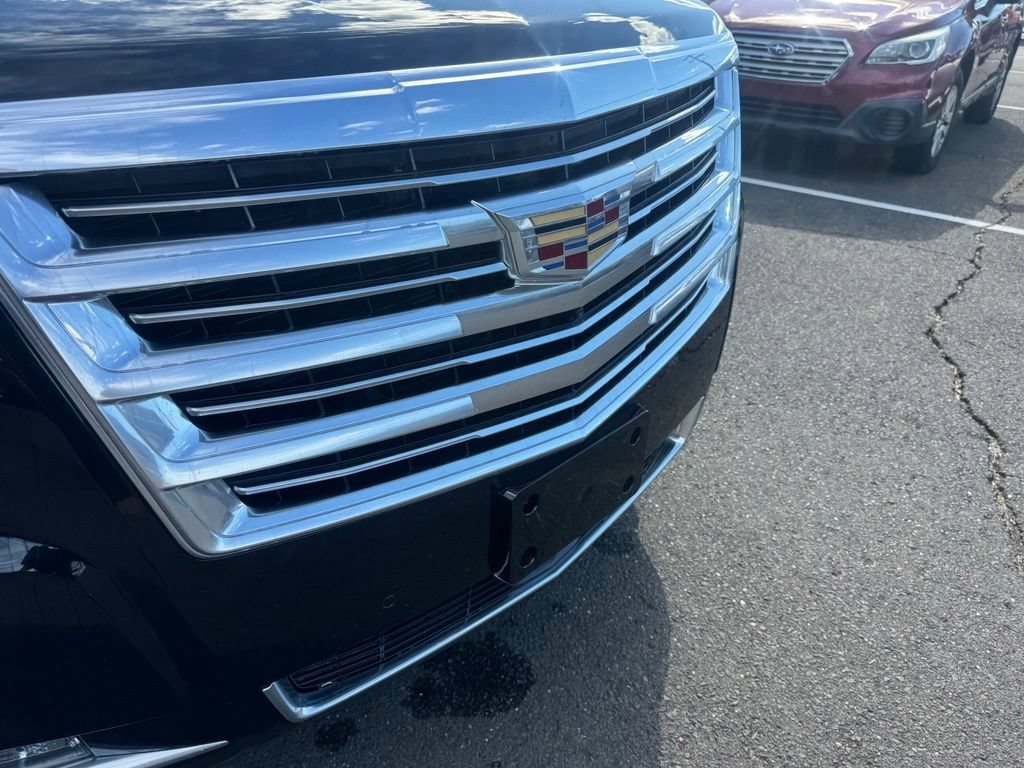 Used 2018 Cadillac Escalade Platinum AWD/4WD image 13