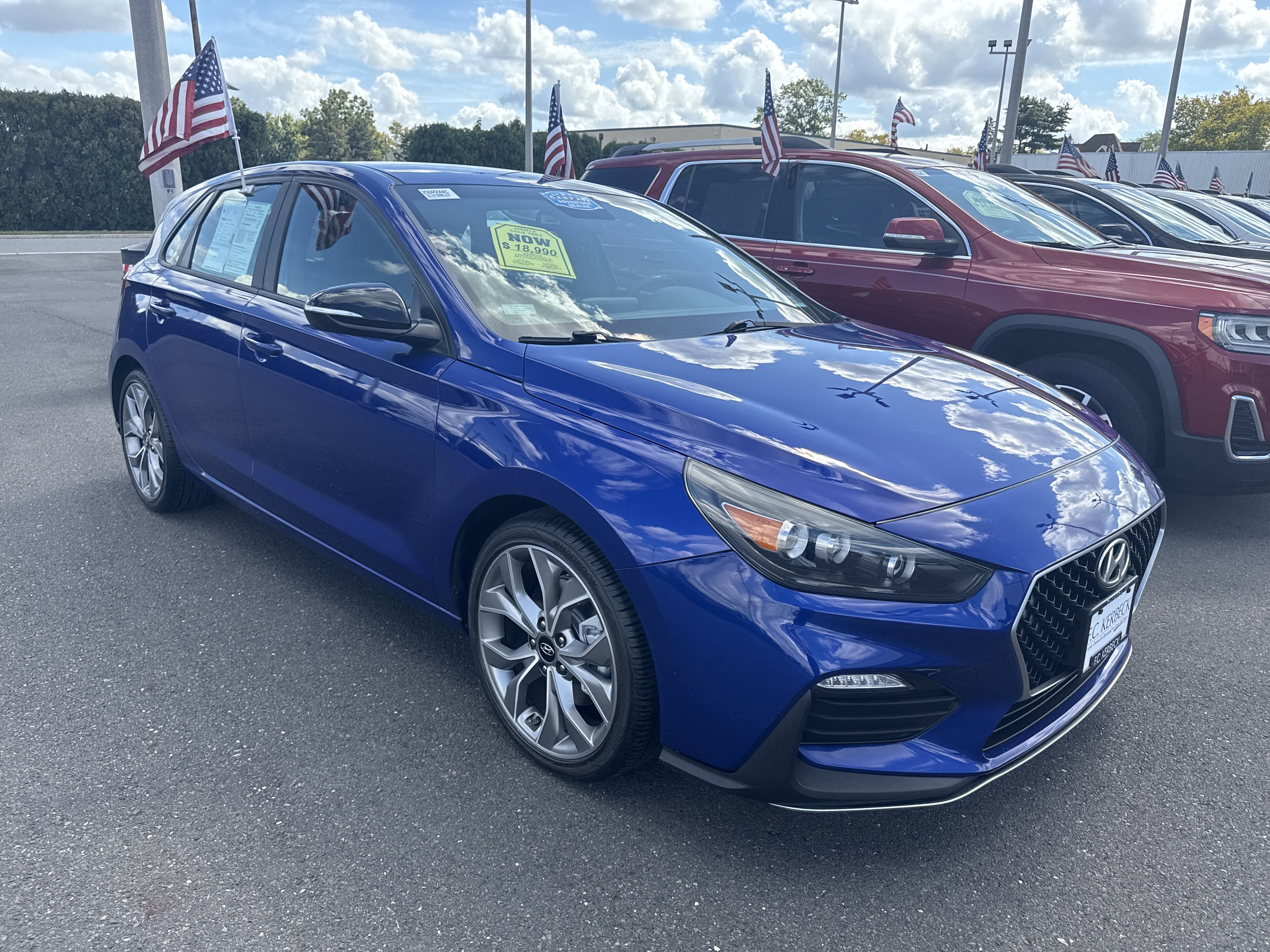 Used 2019 Hyundai Elantra GT N Line image 4