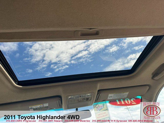 Used 2011 Toyota Highlander SE w/ Tow Pkg AWD/4WD image 13