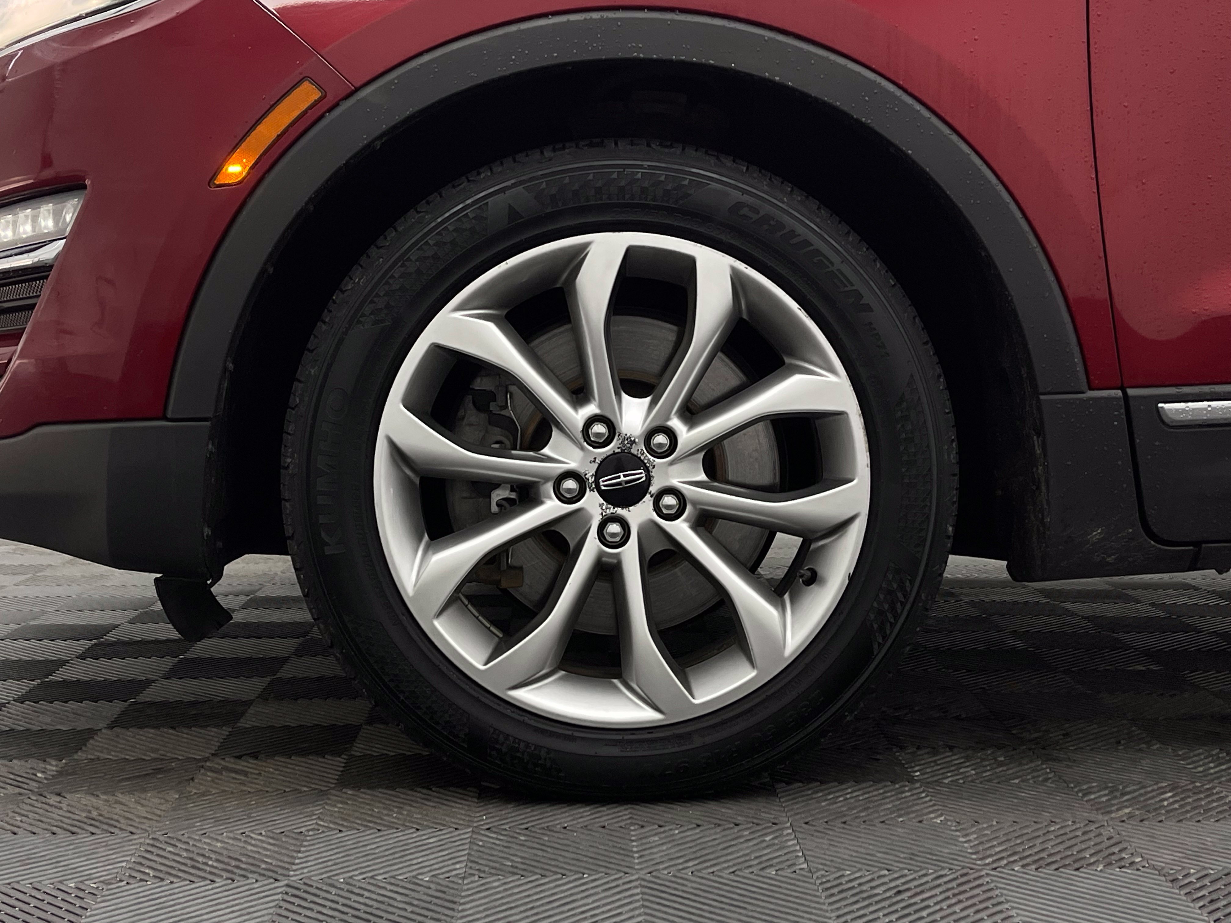 Used 2015 Lincoln MKC FWD w/ Equipment Group 101A Select image 13