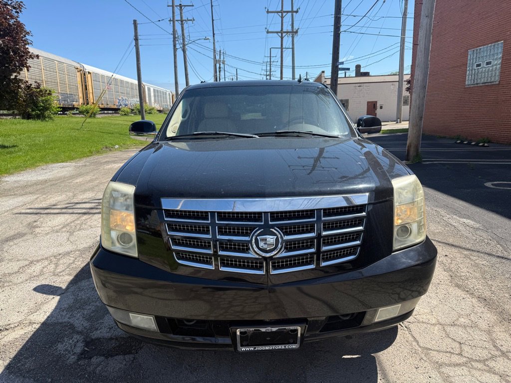 Used 2007 Cadillac Escalade ESV AWD image 8