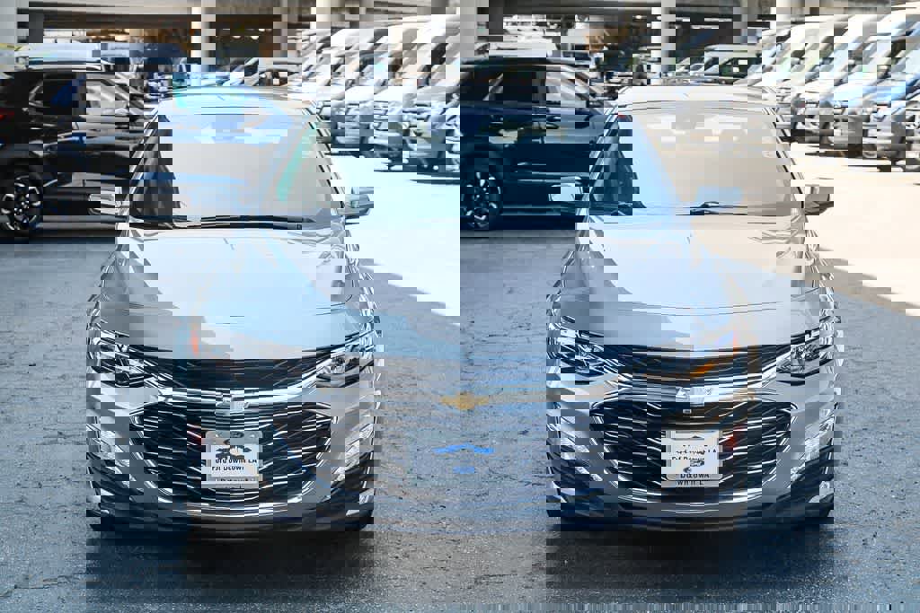 Used 2023 Chevrolet Malibu LT image 2