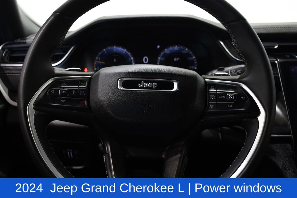 Used 2024 Jeep Grand Cherokee L Limited w/ Luxury Tech Group II image 11