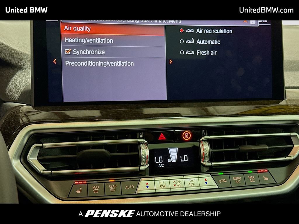 Used 2025 BMW X4 xDrive30i w/ Premium Package image 11