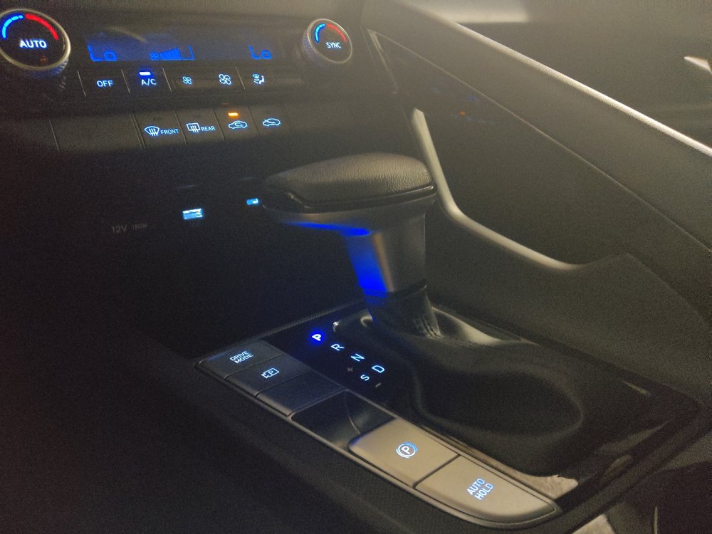 Used 2024 Hyundai Elantra Blue FWD image 26