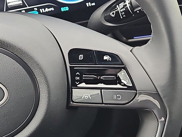 New 2026 Hyundai Elantra SEL FWD image 17