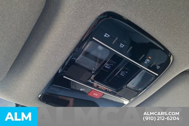Certified 2025 Hyundai Santa Fe Limited image 31