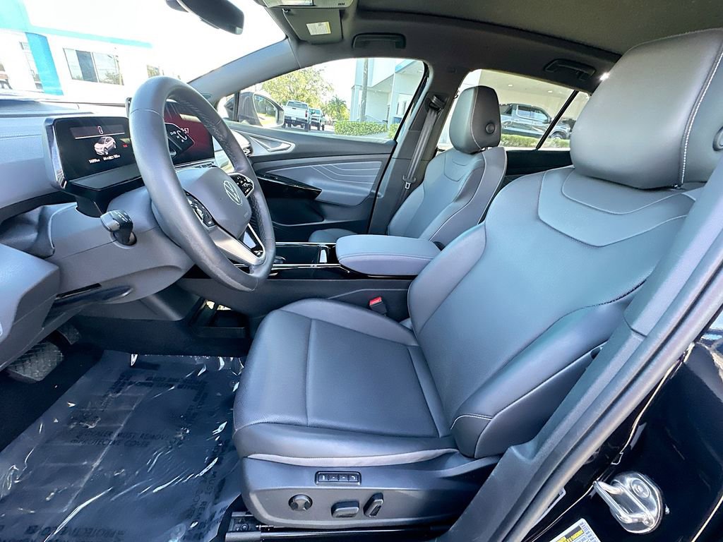 Used 2023 Volkswagen ID.4 Pro S Plus image 22