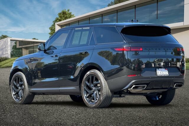 Used 2023 Land Rover Range Rover Sport SE AWD/4WD image 6
