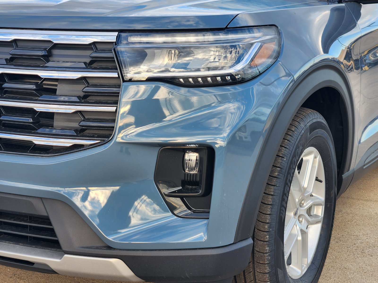 New 2027 Ford Explorer Active w/ Active Comfort Package RWD image 10