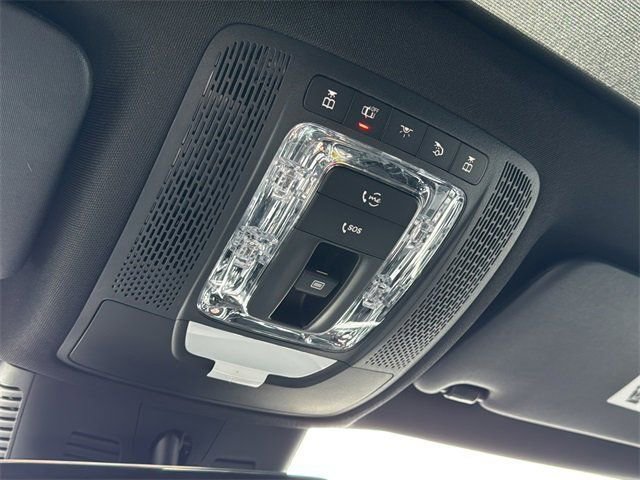 New 2026 Mercedes-Benz GLB 250 image 21
