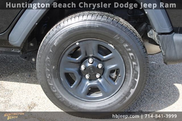 Used 2023 Jeep Wrangler Sport image 6