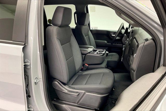 Used 2024 Chevrolet Silverado 1500 Custom image 6