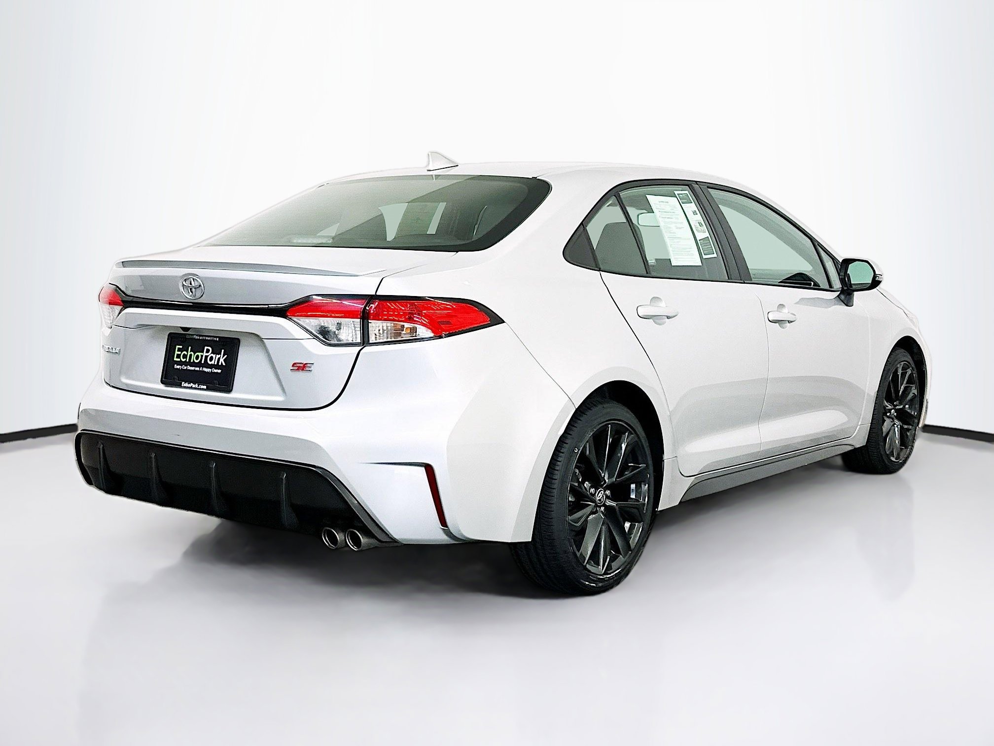 Used 2024 Toyota Corolla SE image 9