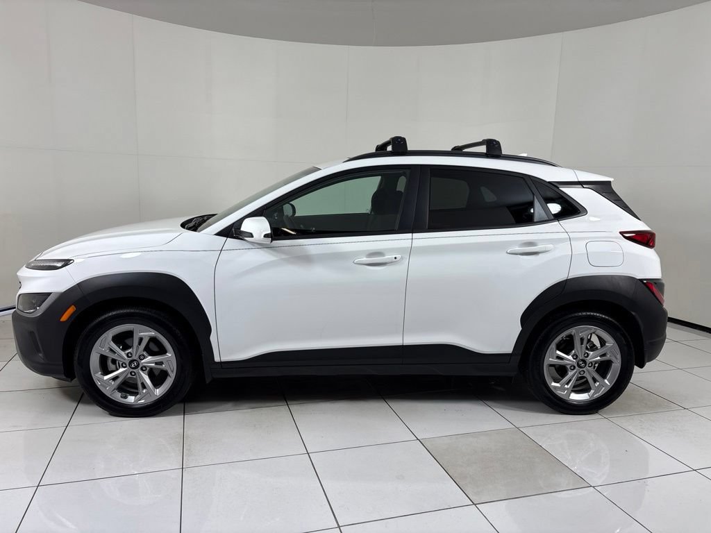 Used 2023 Hyundai Kona SEL w/ Convenience Package FWD image 2