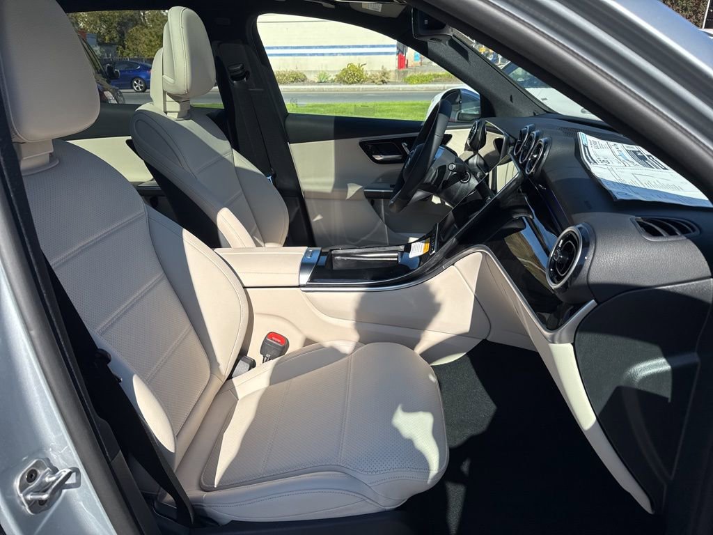 New 2026 Mercedes-Benz GLC 300 4MATIC image 13