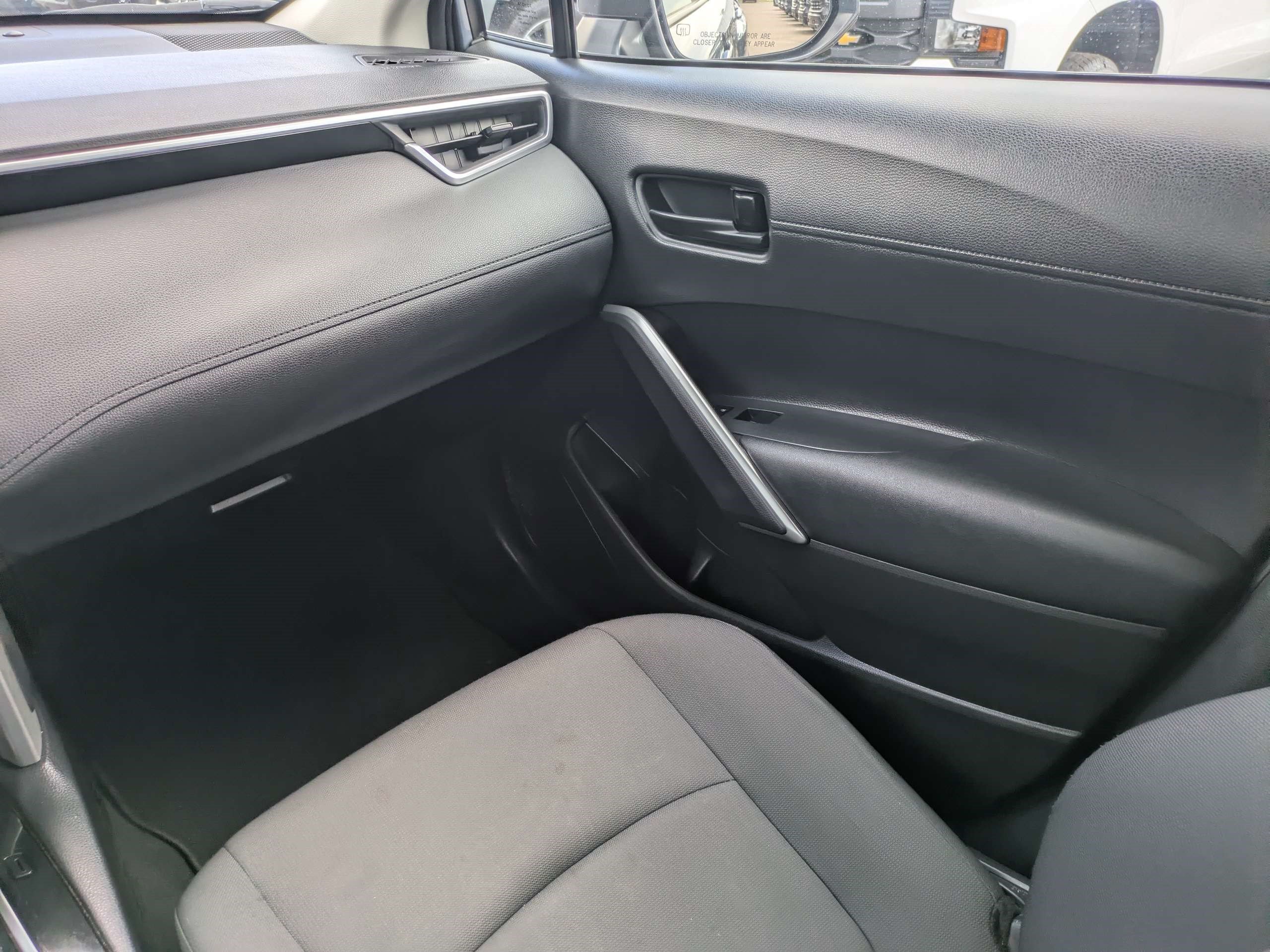 Used 2023 Toyota Corolla Cross LE FWD image 17