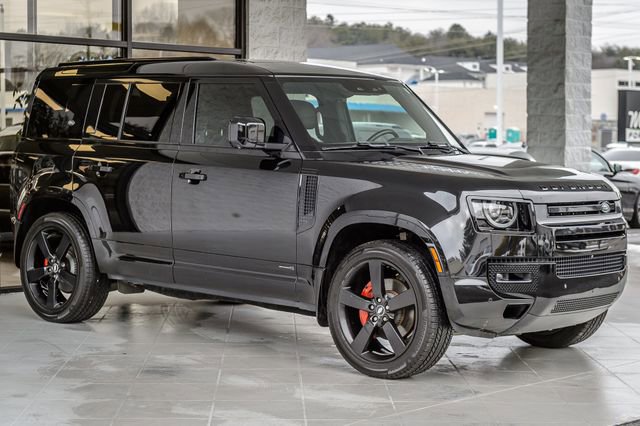 Used 2020 Land Rover Defender 110 X image 4