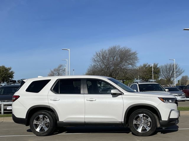 Certified 2024 Honda Pilot EX-L image 3