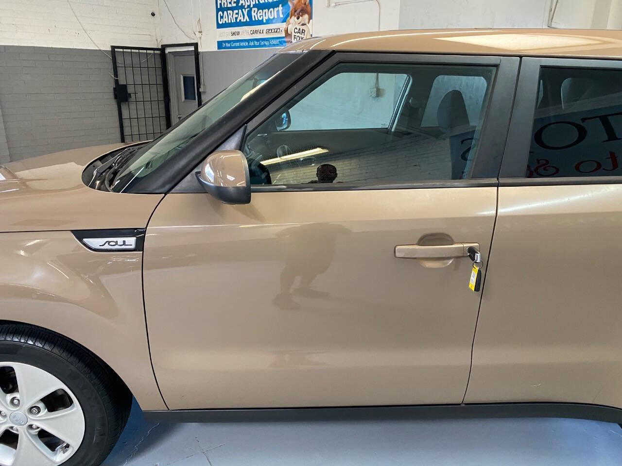Used 2015 Kia Soul Base 4dr Crossover 6A FWD image 12