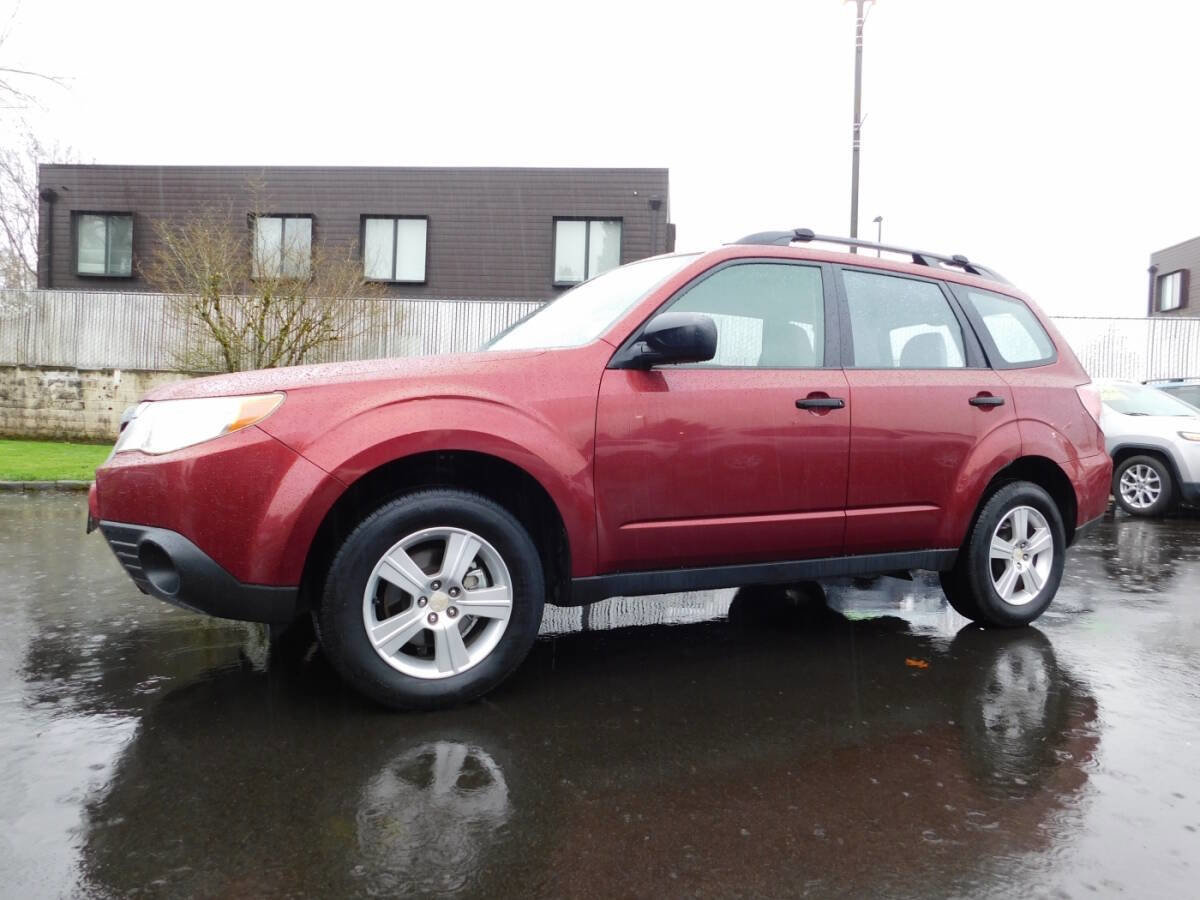 Used 2011 Subaru Forester 2.5X w/ Alloy Wheel Value Pkg image 4