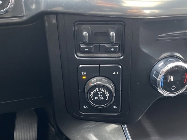 Used 2021 Ford F150 Lariat w/ Equipment Group 502A High image 30