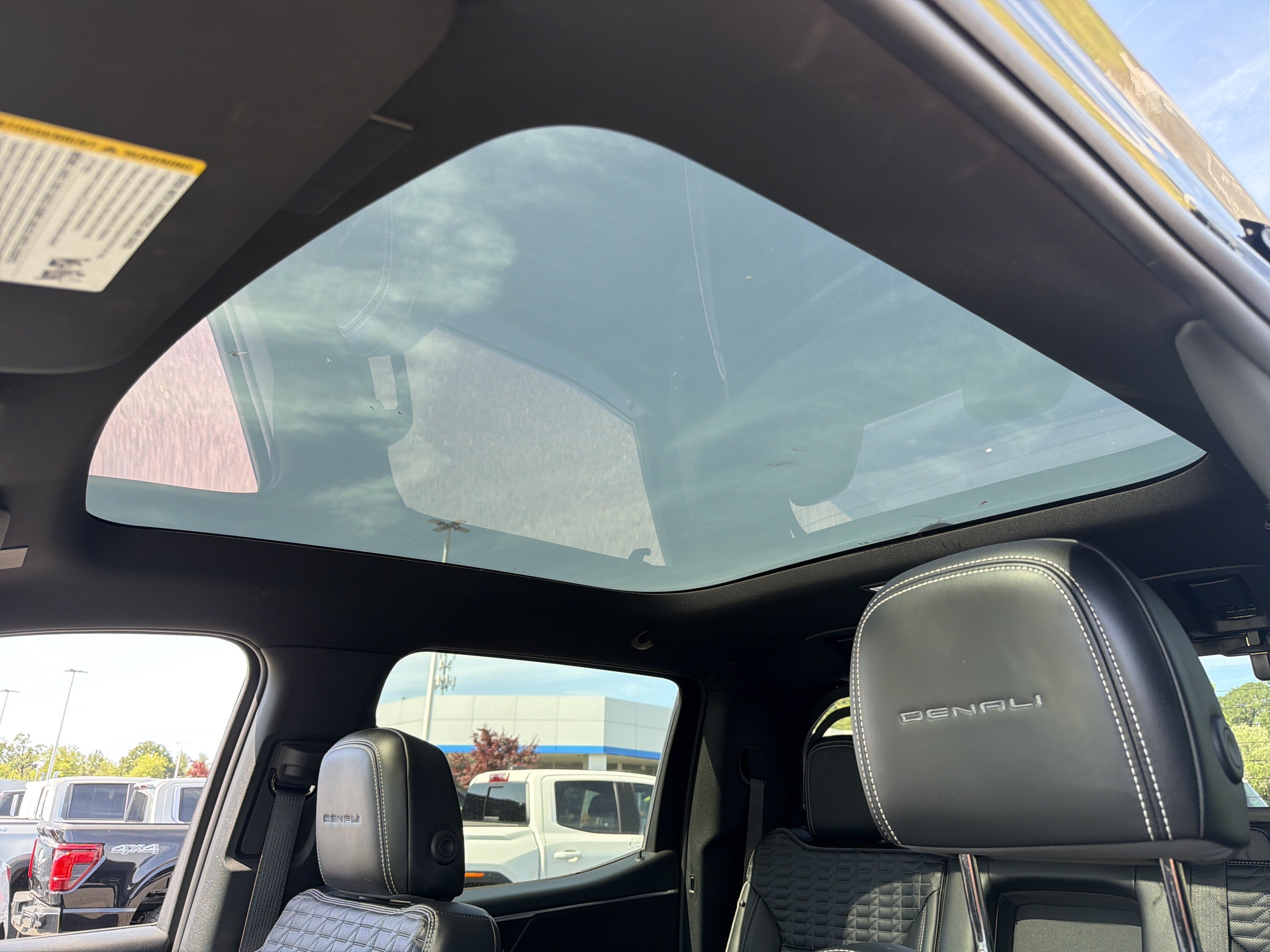 Used 2025 GMC Sierra EV Denali AWD/4WD image 17