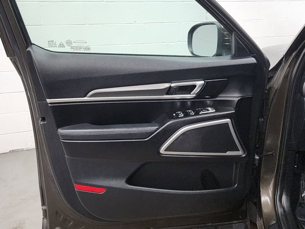 Used 2020 Kia Telluride S AWD/4WD image 9