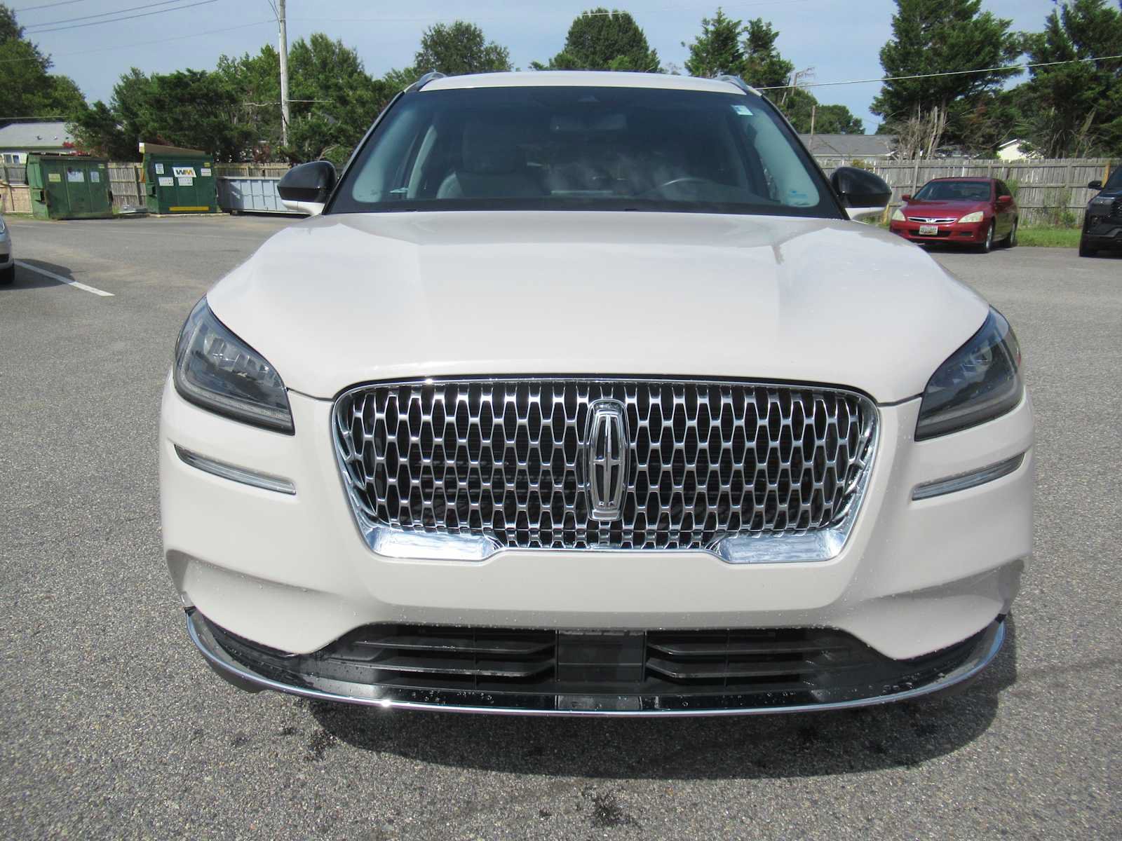 Used 2022 Lincoln Corsair FWD image 2