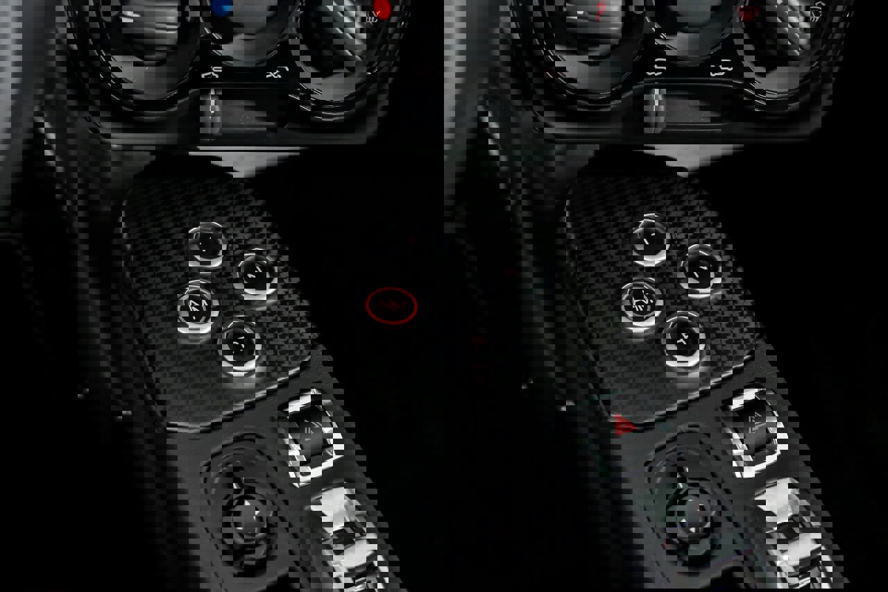 Used 2020 Alfa Romeo 4C Spider image 35