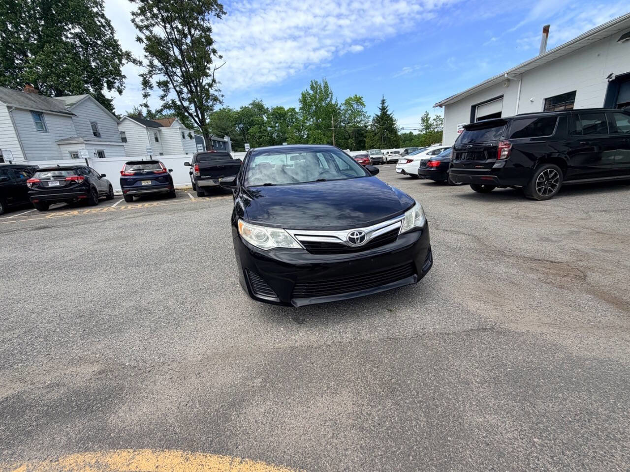 Used 2014 Toyota Camry LE FWD image 16