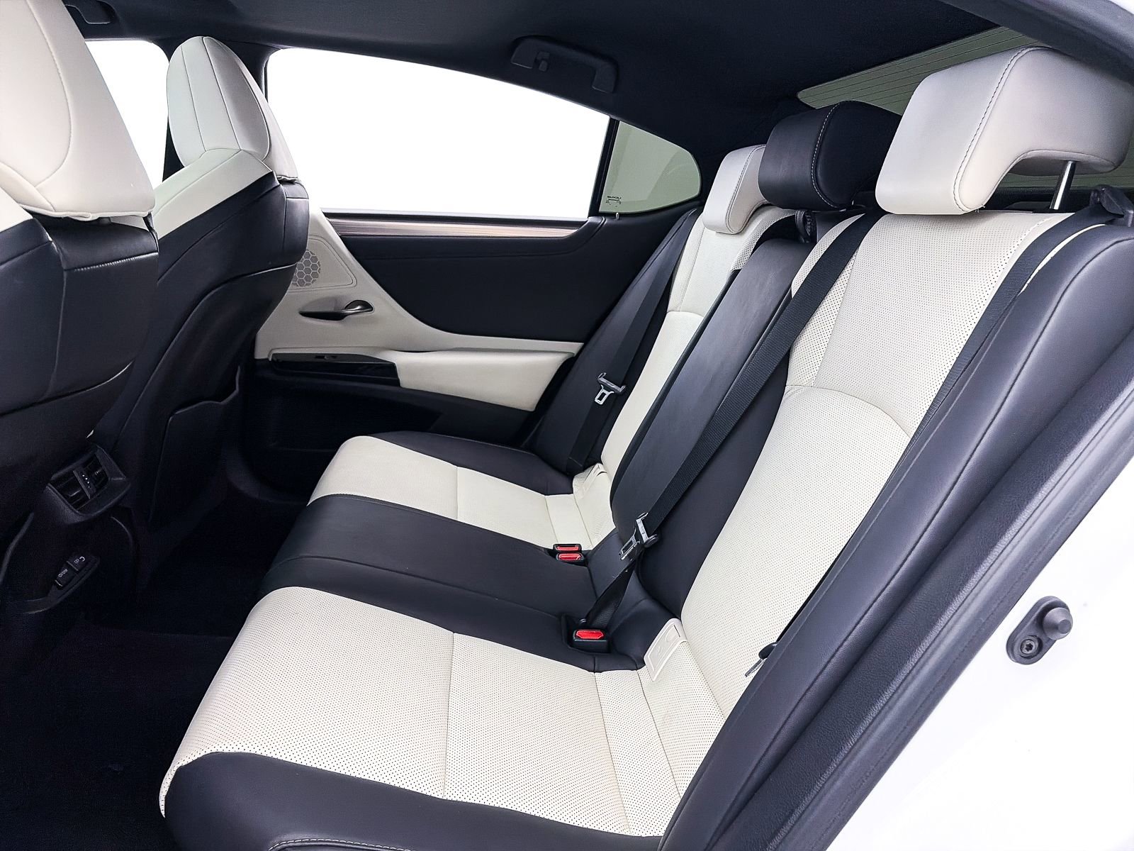 Used 2023 Lexus ES 300h F Sport w/ Accessory Package (Z2) FWD image 44