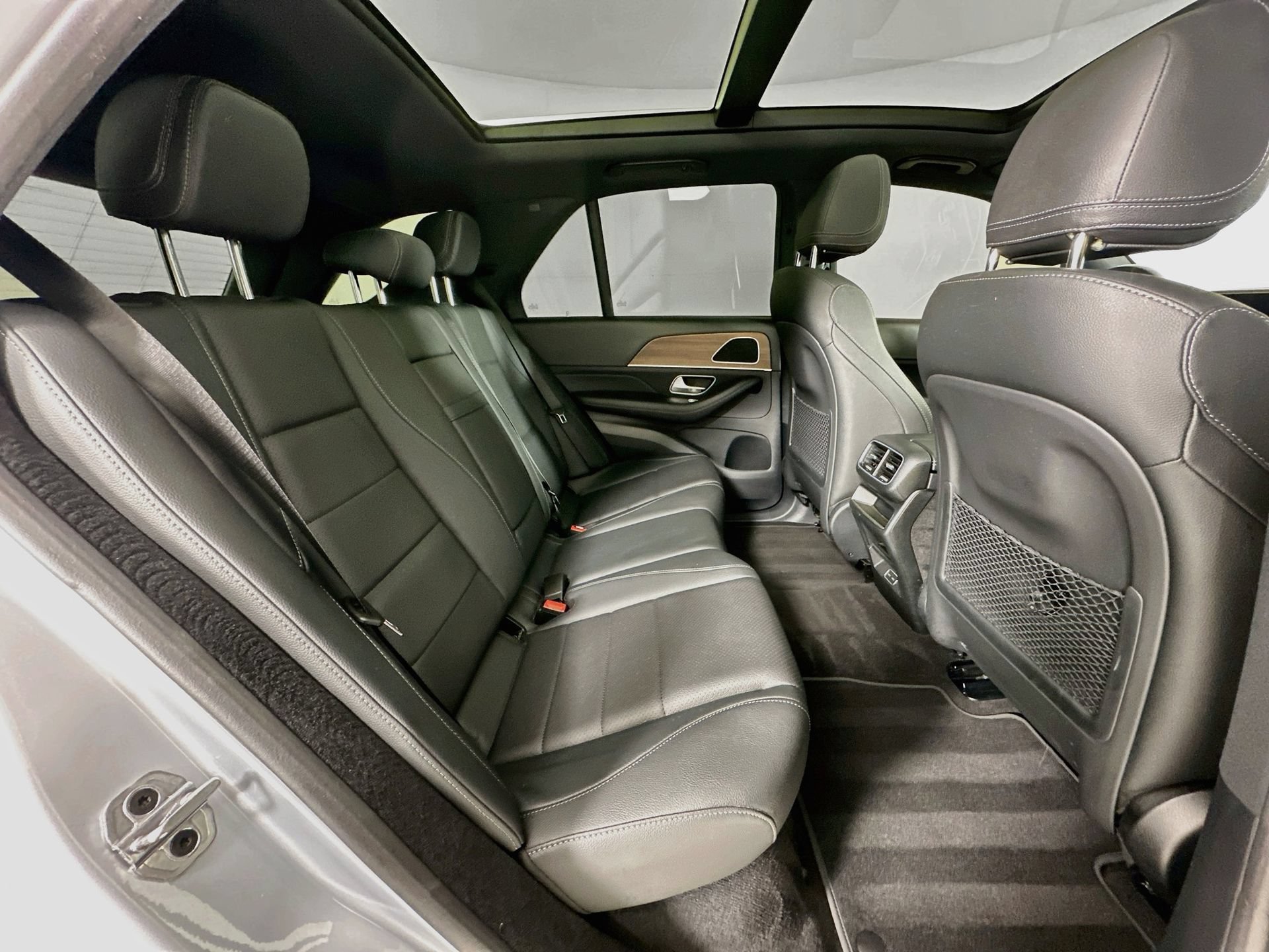 Certified 2025 Mercedes-Benz GLE 450e 4MATIC image 29