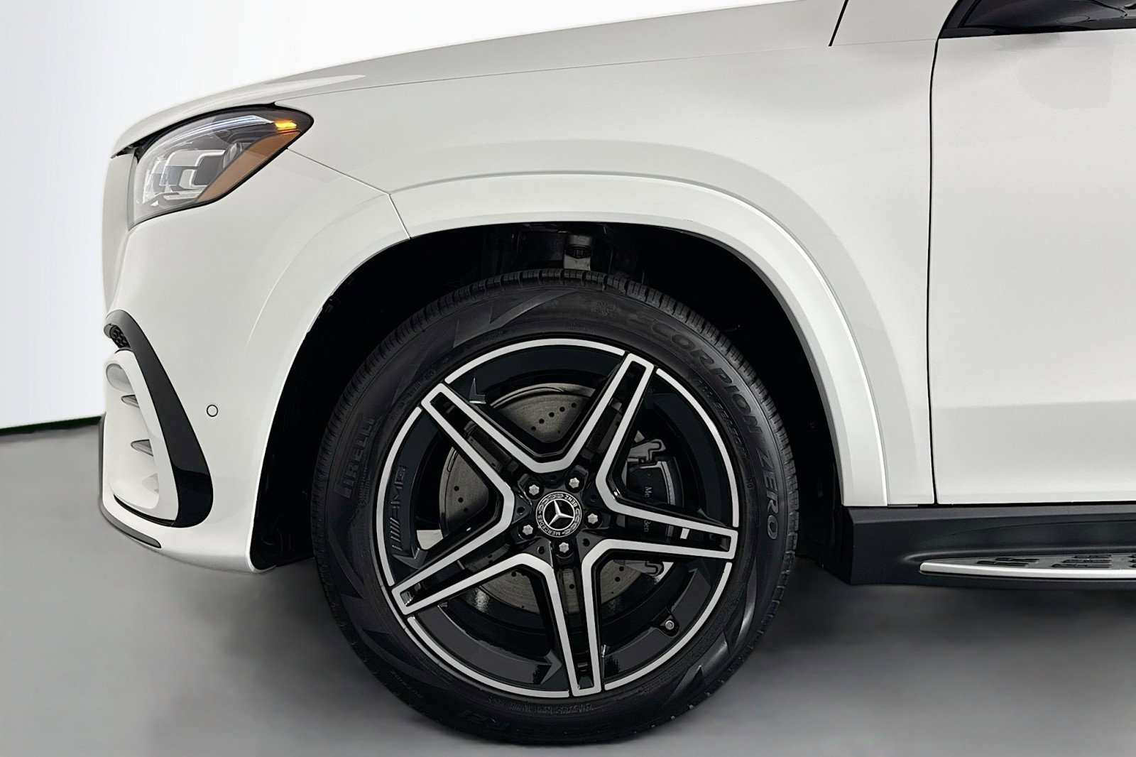 New 2026 Mercedes-Benz GLS 450 4MATIC image 10