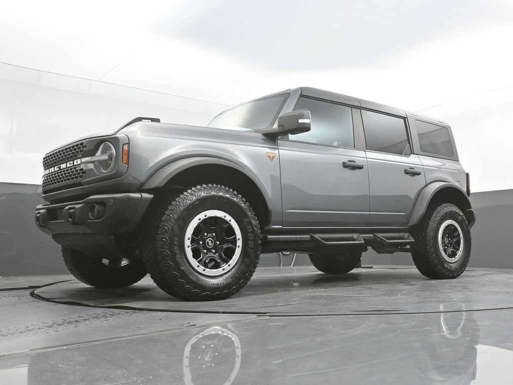 Used 2023 Ford Bronco Badlands w/ Sasquatch Package AWD/4WD image 35