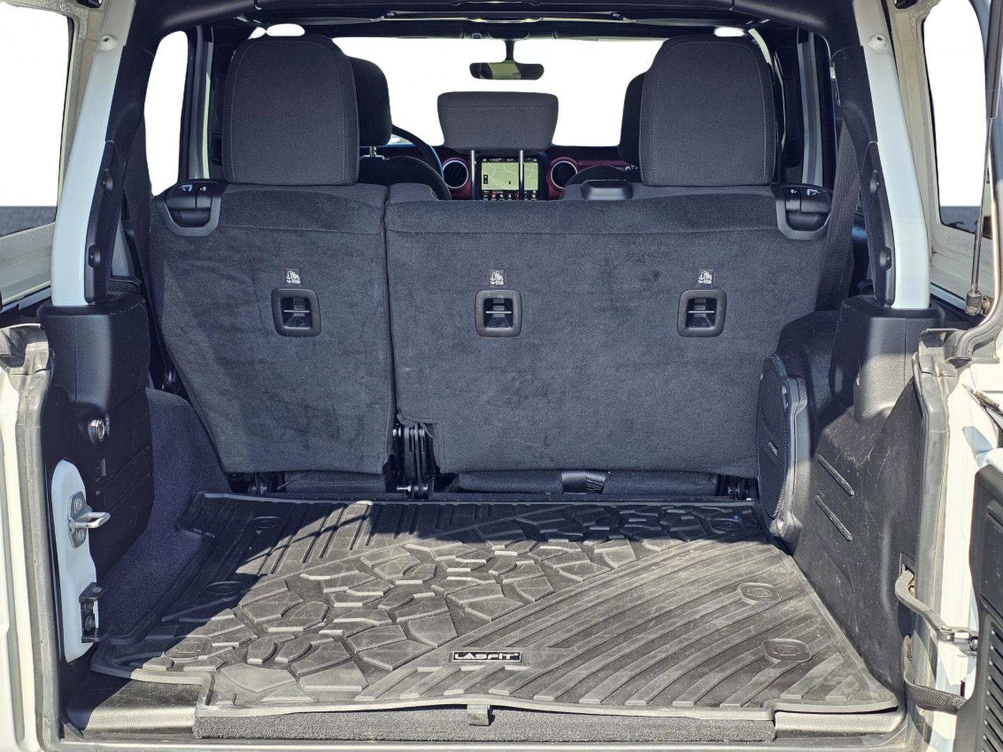 Used 2023 Jeep Wrangler Unlimited Rubicon image 30