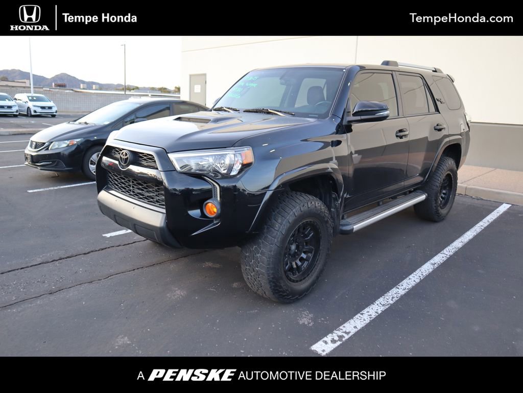 Used 2018 Toyota 4Runner TRD Off-Road image 1