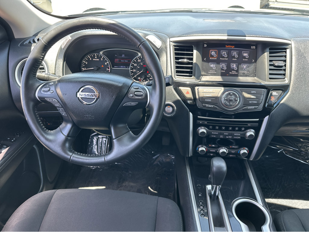Used 2020 Nissan Pathfinder SV image 20