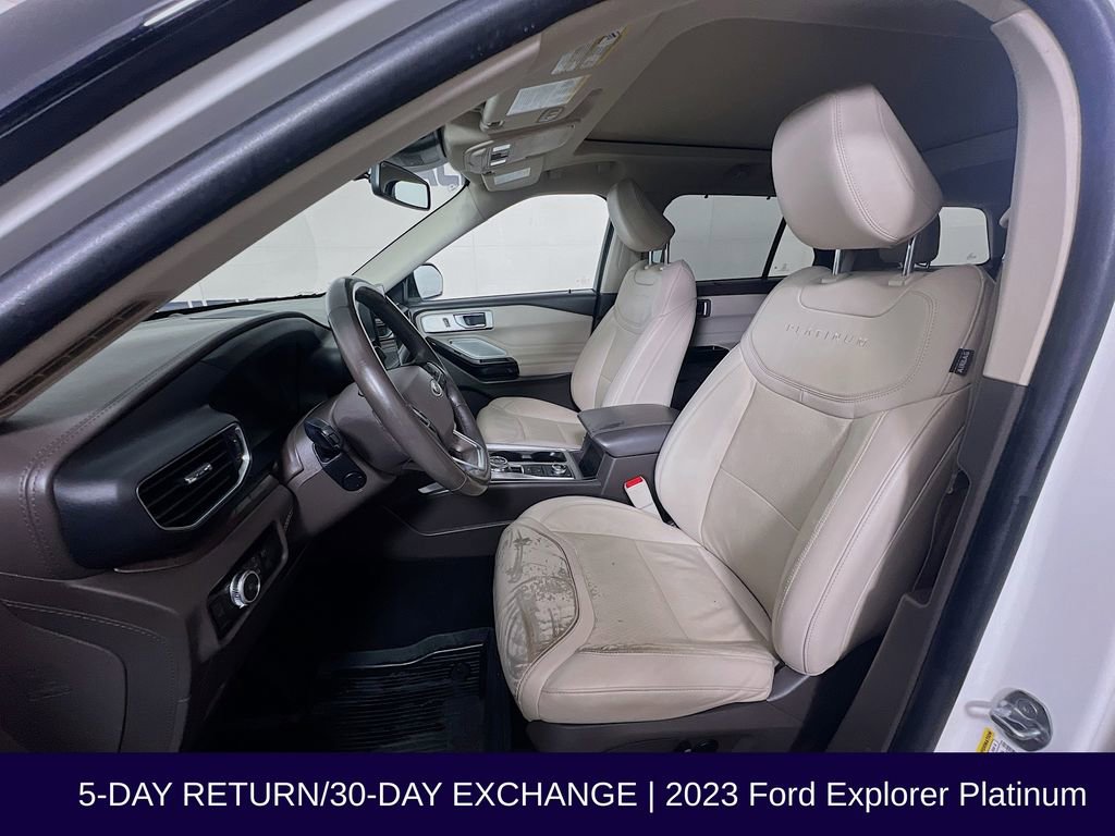 Used 2023 Ford Explorer Platinum w/ Technology Package AWD/4WD image 13