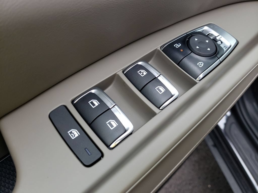 New 2026 Kia Carnival FWD image 17