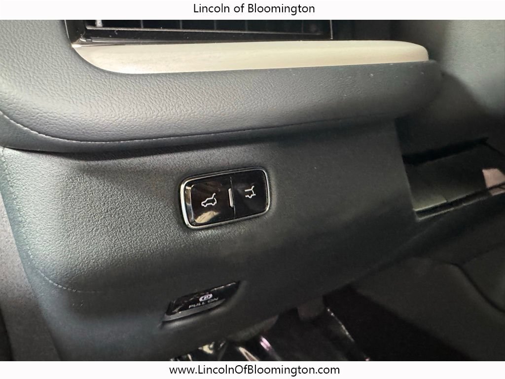 New 2026 Lincoln Navigator L Reserve AWD/4WD image 38