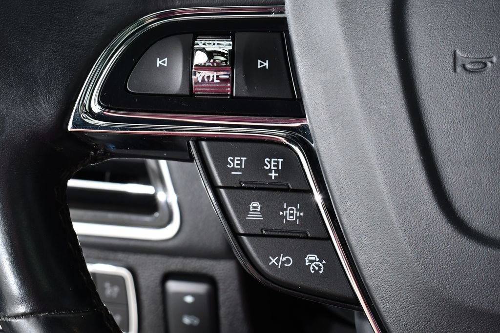 Used 2024 Lincoln Navigator L Reserve AWD/4WD image 32