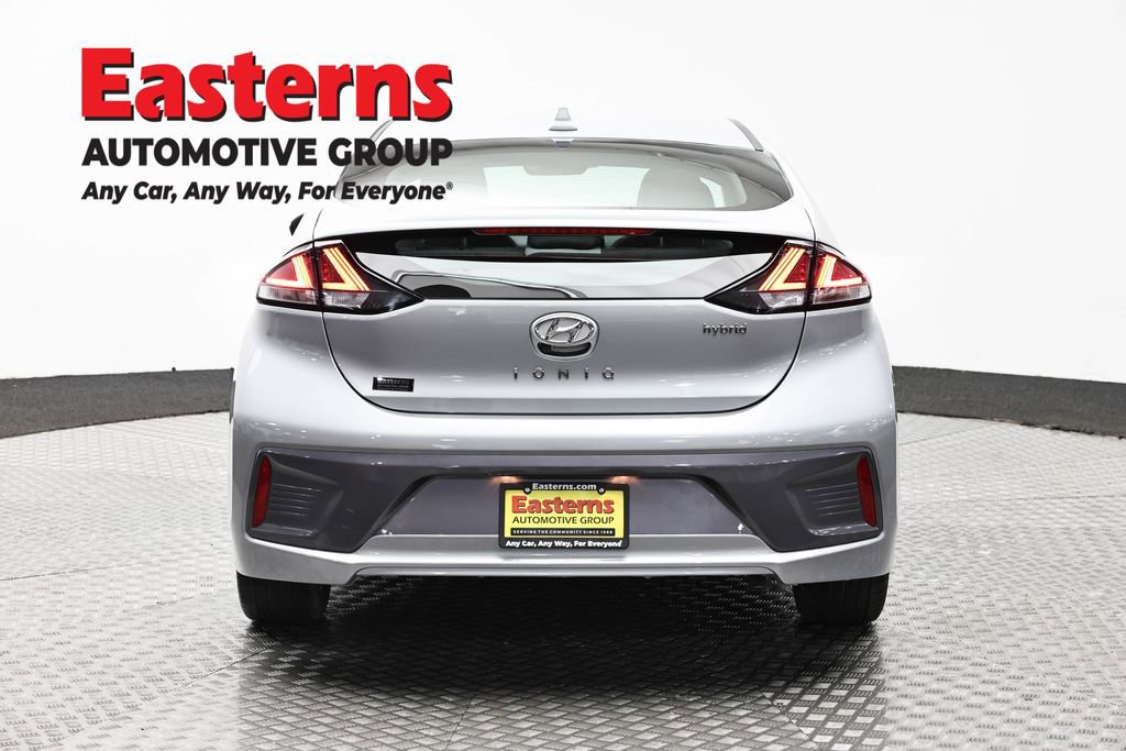 Used 2022 Hyundai Ioniq SEL FWD image 6