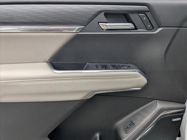 Used 2026 GMC Acadia Elevation w/ Elevation Premium Package image 9